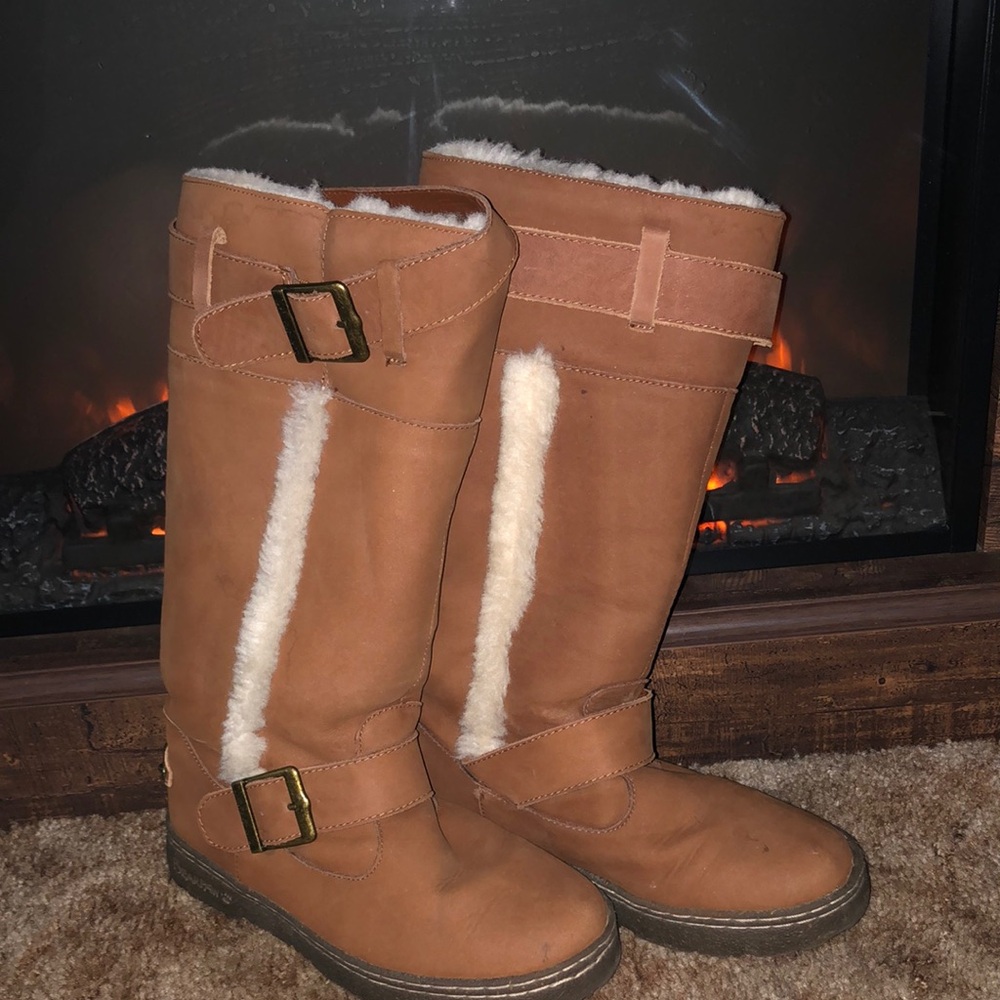 BearPaw Tan and White Winter Boots with Buckle Detail